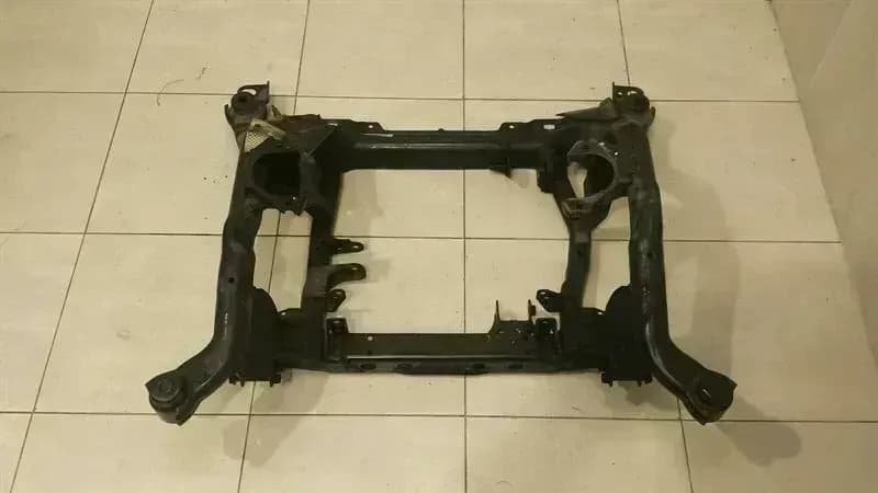 Mercedes ML63 AMG W164 Beam / Subframe Front A1643300258 Front Axle Beam
