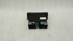 MERCEDES-BENZ Mercedes ML W164 Ashtray A1648100130 ashtray compartment front — thumbnail 3