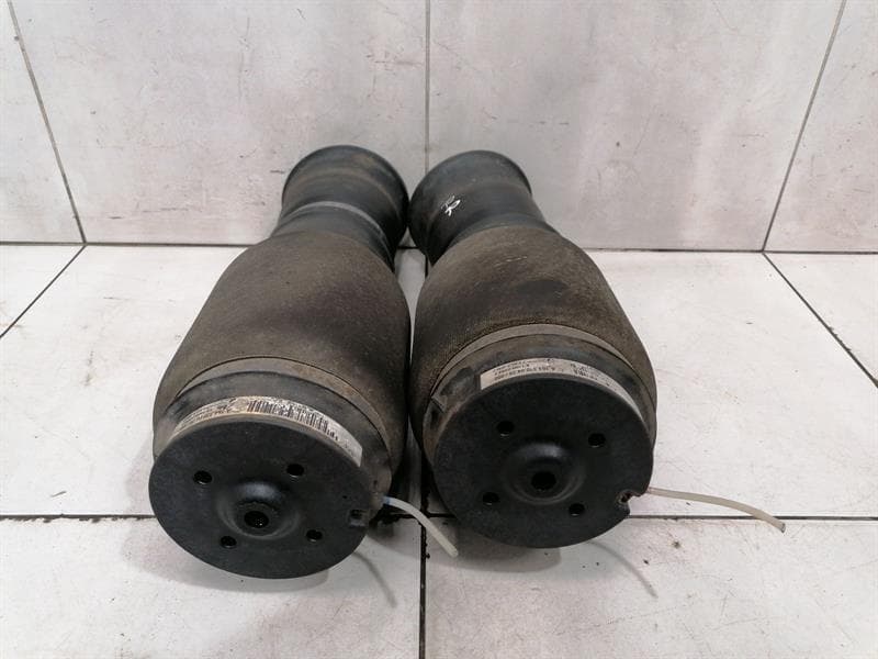 Mercedes ML63 W164 Suspension Air Spring SET A1643200425 Shock absorber rear