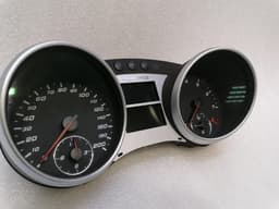 MERCEDES-BENZ Mercedes ML63 AMG W164 Instrument Cluster A2515401448 Speedometer MPH V8 — thumbnail 4