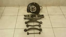 MERCEDES-BENZ Mercedes W212 Left Rear Hub A2123502108 Wheel Bearing Housing Rear Left Set AMG — thumbnail 1
