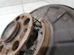 MERCEDES-BENZ Mercedes E63 AMG W212 Left Rear Hub A2123502108 Wheel Bearing Housing Rear Left — thumbnail 5