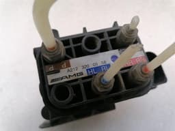 MERCEDES-BENZ Mercedes E Class W212 Air Suspension Valve A2123200558 Valve Block — thumbnail 9