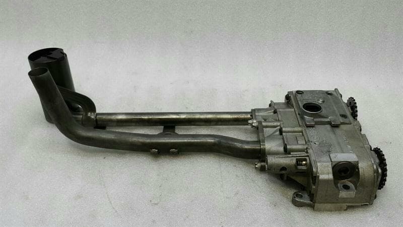 MERCEDES-BENZ Mercedes CLS W219 CLS63 AMG oil pump A1561802101 oil pump oil auxiliary pump OM156