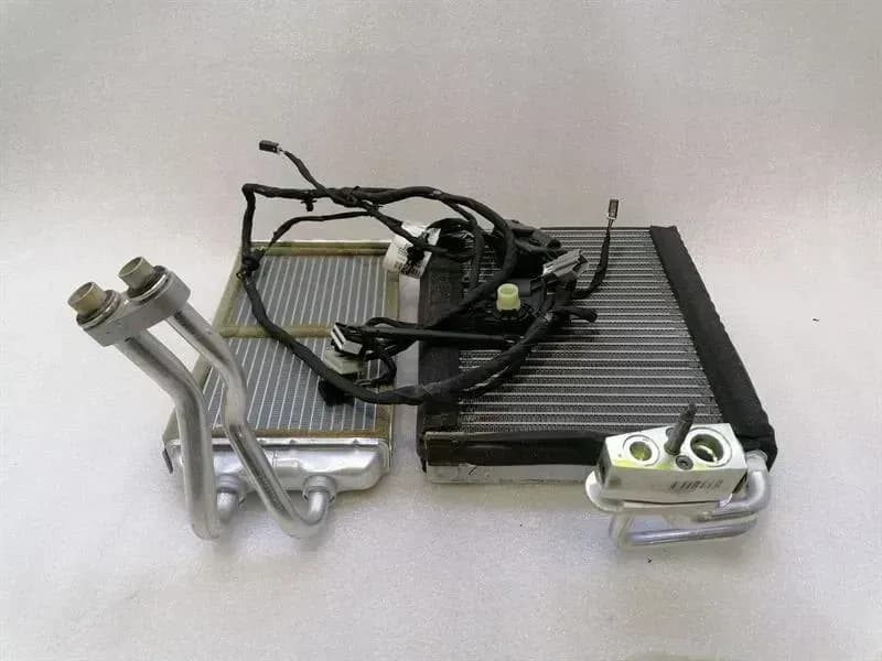 Chevrolet Corvette C7 Heater Matrix 52500913 Heat Exchanger Heater Cooler