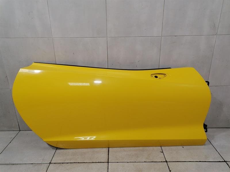 CHEVROLET Chevrolet Corvette C7 Right Front Door 84031049 Door Front Right