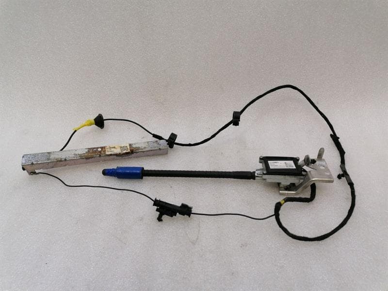 Chevrolet Corvette C7 Aerial / Antenna 23169961 Antenna