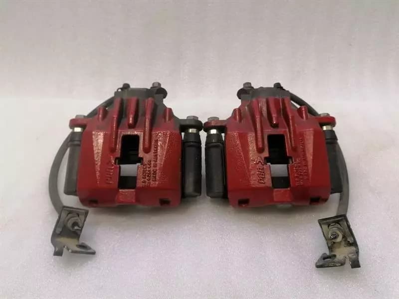 Chevrolet Corvette C6 Brake Caliper Rear Set 19208040 Rear Caliper Set