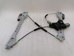 CHEVROLET Chevrolet Corvette C7 Right Front Door Winder 84216131 Front Right Window — thumbnail 1