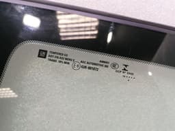 CHEVROLET Chevrolet Corvette C7 Left Rear 1/4 Glass 84250100 Door Window 1/4 Rear LH — thumbnail 5