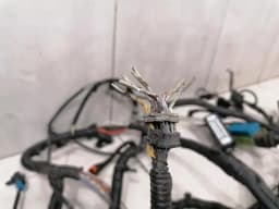 CHEVROLET CHEVROLET CORVETTE C7 WIRING LOOM 23218548 WIRING HARNESS FRONT END WITH DEFECTS — thumbnail 2