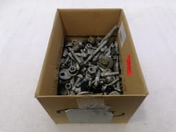 CHEVROLET CHEVROLET CORVETTE C6 SCREWS SCREWS BOLTS FROM ONE CAR SET KIT BOLTS — thumbnail 6