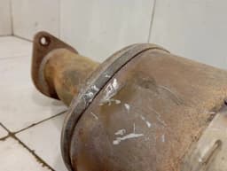 DODGE DODGE RAM MK5 1500 TRX Catalytic Converter LEFT DEFECTIVE Catalytic Converter LEFT MOPAR — thumbnail 4