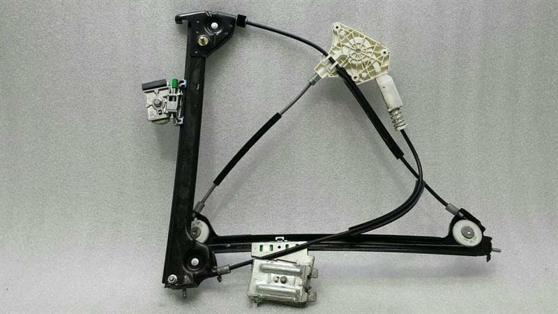 Mercedes SL63 AMG R230 Right Door Winder A2307200446 Window Regulator Right