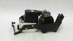 MERCEDES-BENZ Mercedes SL63 AMG R230 rear ABC valve A2213201058 hydraulic valve ABC rear — thumbnail 1