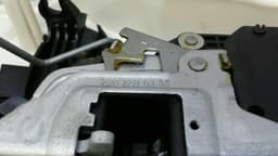 MERCEDES-BENZ Mercedes SL R230 left door lock A2307200335 door lock left. — thumbnail 6