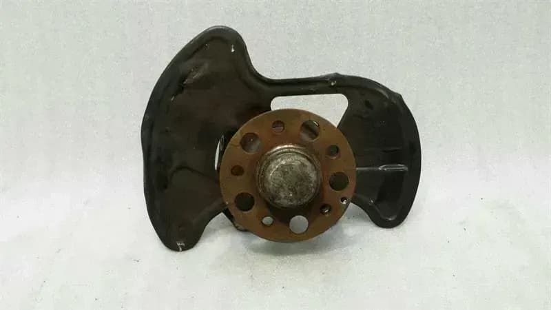 Mercedes W207 W204 W209 Left Front Hub A2043320101 Wheel Bearing Housing Front Left