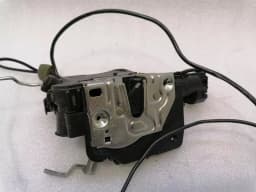 MERCEDES-BENZ Mercedes CLS W219 FLH door lock A2197200935 door lock front left keyless GO — thumbnail 5