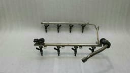 MERCEDES-BENZ MERCEDES CLS63 AMG W219 Fuel Rail A1560701795 Fuel Injection Moulding Distributor M156 V8 — thumbnail 2