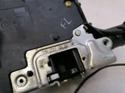 MERCEDES-BENZ Mercedes CLS W219 FLH door lock A2197200935 door lock front left keyless GO — thumbnail 9