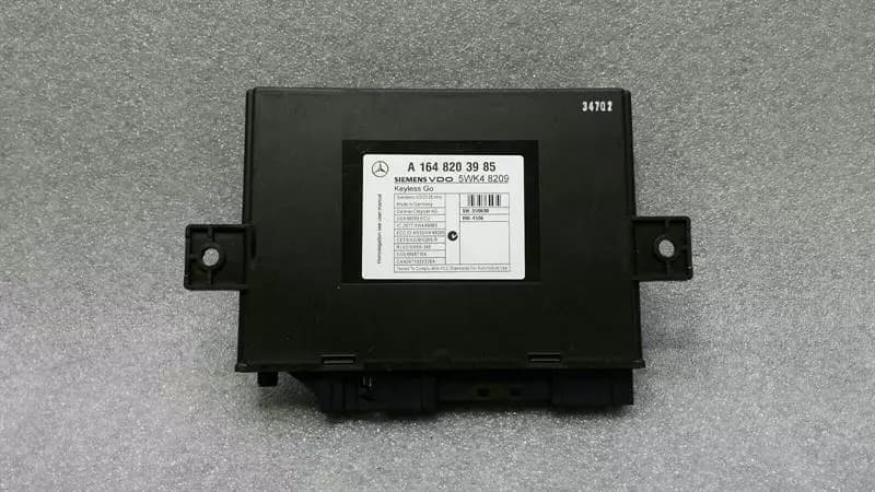 Mercedes ML W164 Keyless Go Electronic Module A1648203985 Control Unit