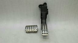 MERCEDES-BENZ Mercedes ML W164 Gas Pedal (Electrical) A1643000004 Accelerator Pedal — thumbnail 1