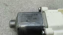 MERCEDES-BENZ Mercedes ML W164 Left Front Door Window Motor A2518200108 Window Regulator Motor — thumbnail 6