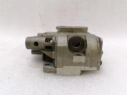 MERCEDES-BENZ Mercedes ML63 AMG W164 R63 Oil Pump A1561801901 Oil Pump Oil Auxiliary Pump 6.2 V8 — thumbnail 9