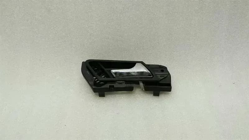 MERCEDES-BENZ Mercedes ML W164 FRH door inner handle A1647660664 interior door handle front right
