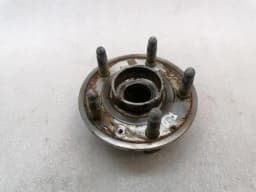 CHEVROLET Chevrolet Corvette C8 Right Rear Hub 23291488 Wheel Bearing Case Rear Right — thumbnail 1