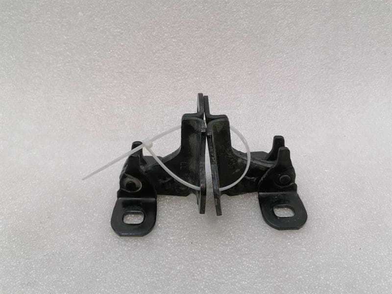 CHEVROLET CHEVROLET CORVETTE C8 DOOR HINGE 22762356 DOOR HINGE LEFT LEFT