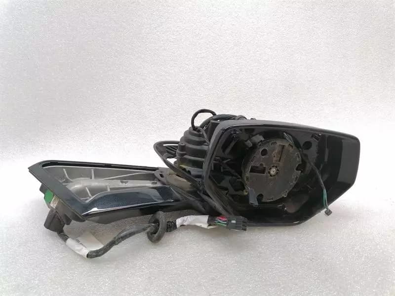 CHEVROLET Chevrolet Corvette C8 Right Door Mirror 84778425 Exterior Mirror Right DEFECT