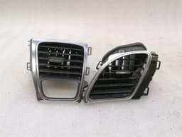 CHEVROLET Chevrolet Corvette C7 air vent set 84204186 ventilation nozzle ventilation grille set — thumbnail 1