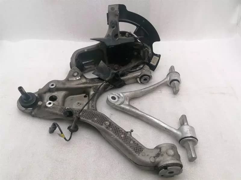 CHEVROLET Chevrolet Corvette C7 Z06 Front Hub 84036208 Wheel Bearing Case Front Left J56