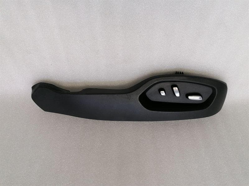 CHEVROLET Chevrolet Corvette C7 Z06 Right Seat Switch LO315957 Right Seat Switch