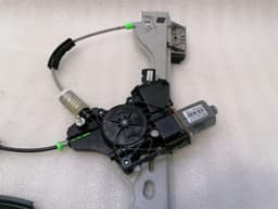 CHEVROLET Chevrolet Corvette C7 Right Front Door Winder 84216131 Window Regulator Front Right — thumbnail 5