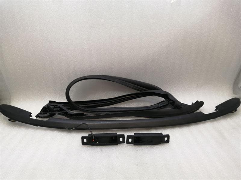 Chevrolet Corvette C7 Windshield Seal 84367842 Windshield Seal Convertible