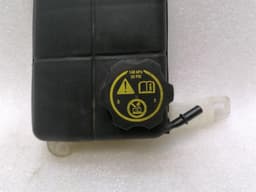 CHEVROLET Chevrolet Corvette C7 Z51 Expansion Tank 22786835 Balancing Tank Cooling Water — thumbnail 2