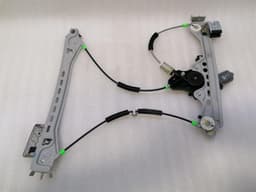 CHEVROLET Chevrolet Corvette C7 Left Front Door Winder 84216130 Front Left Window — thumbnail 8