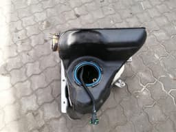 CHEVROLET CHEVROLET CORVETTE C7 RIGHT Fuel Tank 23170365 Fuel Tank RIGHT — thumbnail 4