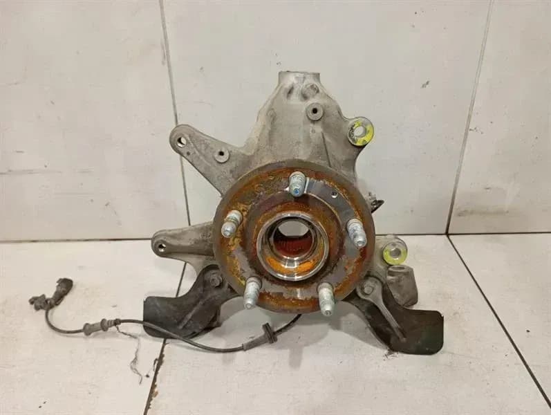 CHEVROLET Chevrolet Corvette C8 Right Rear Hub 23428470 Wheel Bearing Housing Rear Right