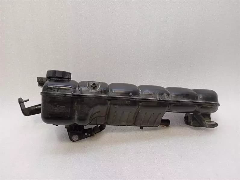 CHEVROLET Chevrolet Corvette C8 Expansion Tank 84889157 Expansion Tank Coolant