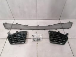 CHEVROLET Chevrolet Corvette C8 Rear Bumper Moulding 23359052 Bumper Rear Strip — thumbnail 1
