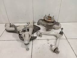 CHEVROLET Chevrolet Corvette C8 Left Front Hub 84612177 Wheel Bearing Housing Front Left — thumbnail 1
