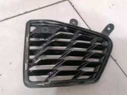 CHEVROLET Chevrolet Corvette C8 Rear Bumper Moulding 23359052 Bumper Rear Strip — thumbnail 3