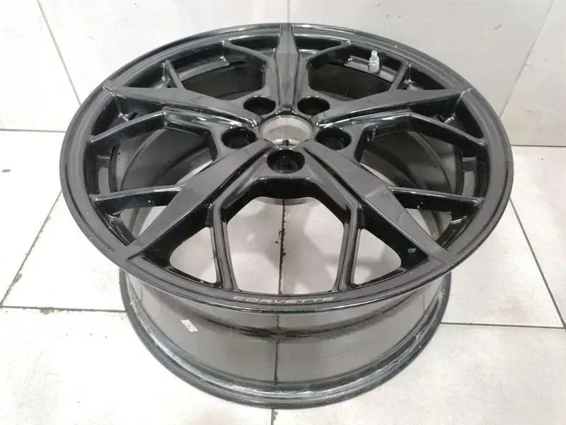 CHEVROLET CHEVROLET CORVETTE C8 Alloy Wheel 23404165 19" Alloy Rim ET52 FRONT R19