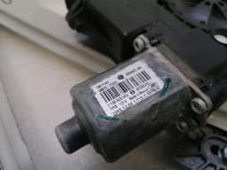 CHEVROLET Chevrolet Corvette C7 Z06 Left Door Winder 84216130 Window Regulator LH Faulty — thumbnail 2