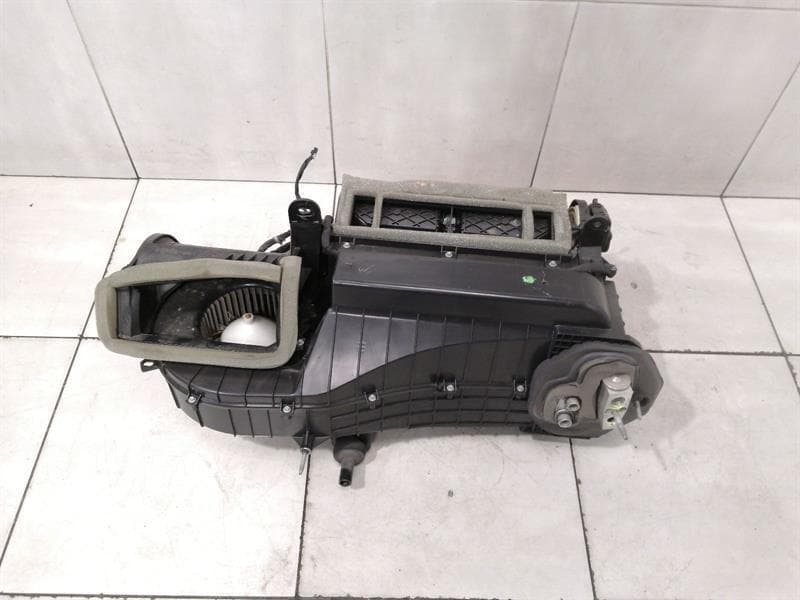 CHEVROLET Chevrolet Corvette C7 Z06 Heater Blower 22890089 Engine Heater Blower