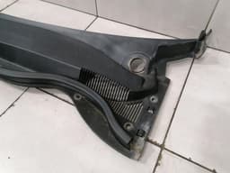 CHEVROLET Chevrolet Camaro MK5 ZL1 20939325 Cowl Top Vent Louver — thumbnail 4