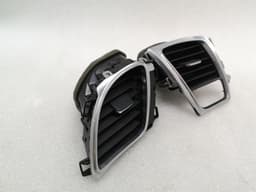 CHEVROLET Chevrolet Corvette C7 Air Vent Set 20989583 Vent Nozzle Vent Grille Set — thumbnail 2